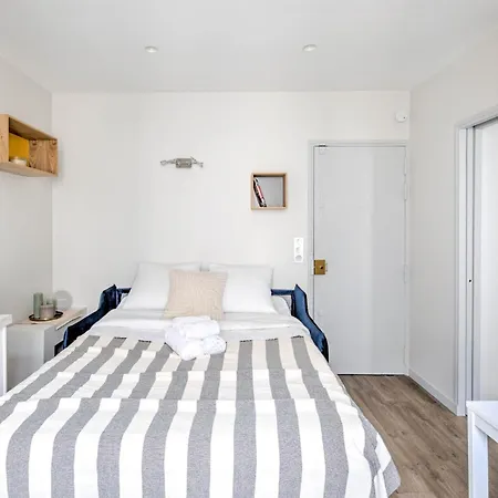 Bnbnova - Eiffel Tower & Invalides - 1br Apartmán